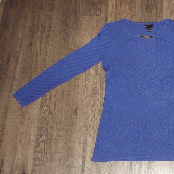 Dana Buchman- Soft Blue Sweater - S - Picture 3 of 9